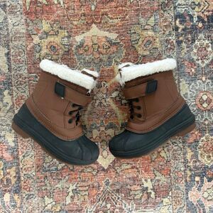 Cat and Jack 11 Toddler Boy Sherpa Lined Winter Snow Boots